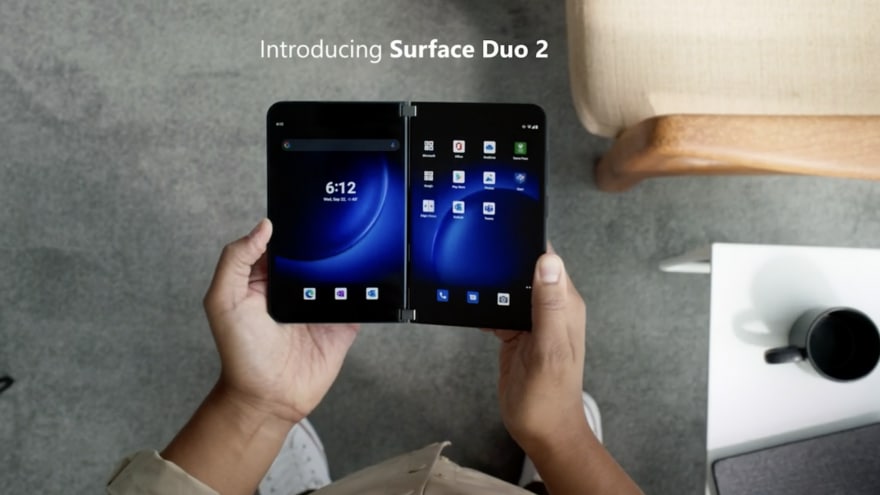 Il Surface Duo 2 di Microsoft resisterà a graffi e fuoco? Come è andato il test di durabilità