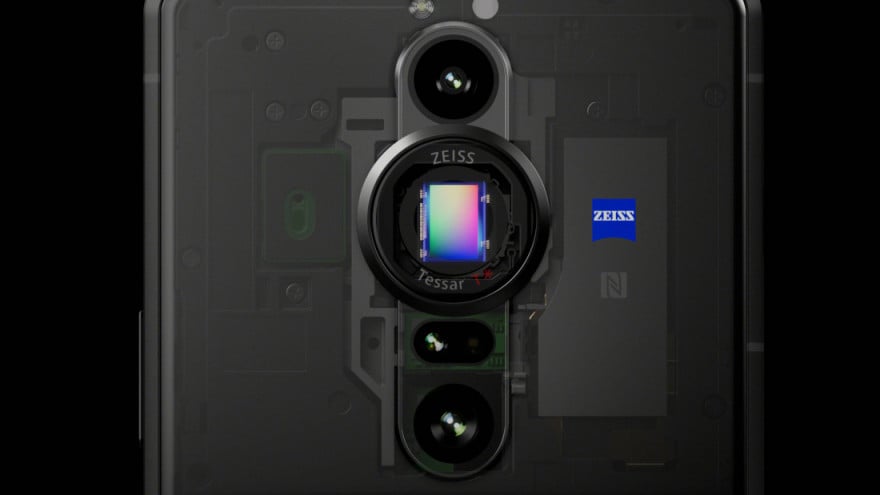 Sony ha messo uno smartphone attorno alla sua ultima super fotocamera
