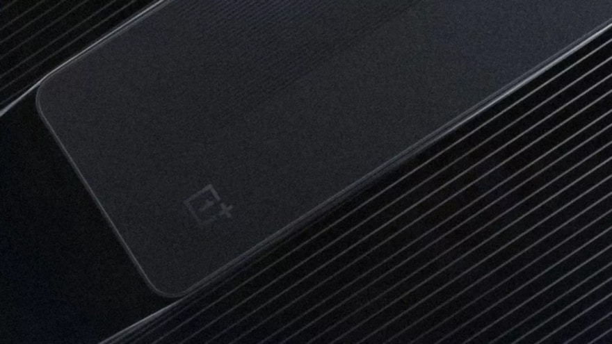 Svelato &quot;il posteriore&quot; di un prossimo OnePlus: ha un che di Sandstone