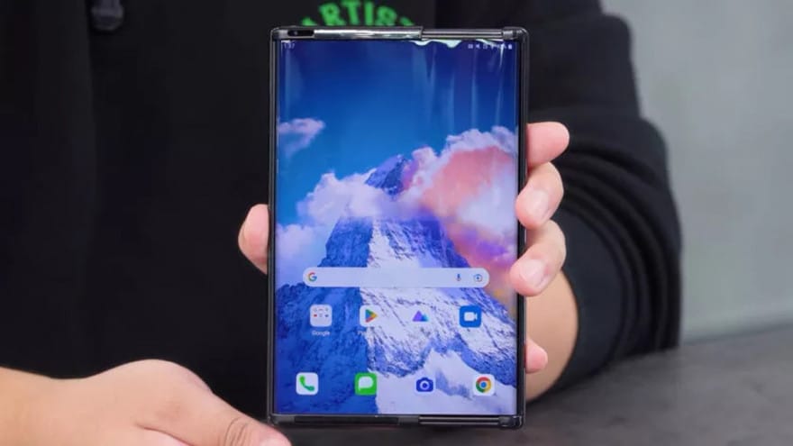 Uno youtuber pubblica la recensione di LG Rollable, lo smartphone con display arrotolabile mai venduto