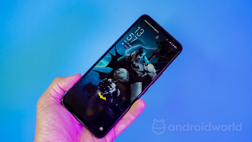 ASUS ROG Phone 6 Batman Edition: il nostro unboxing della versione esclusiva