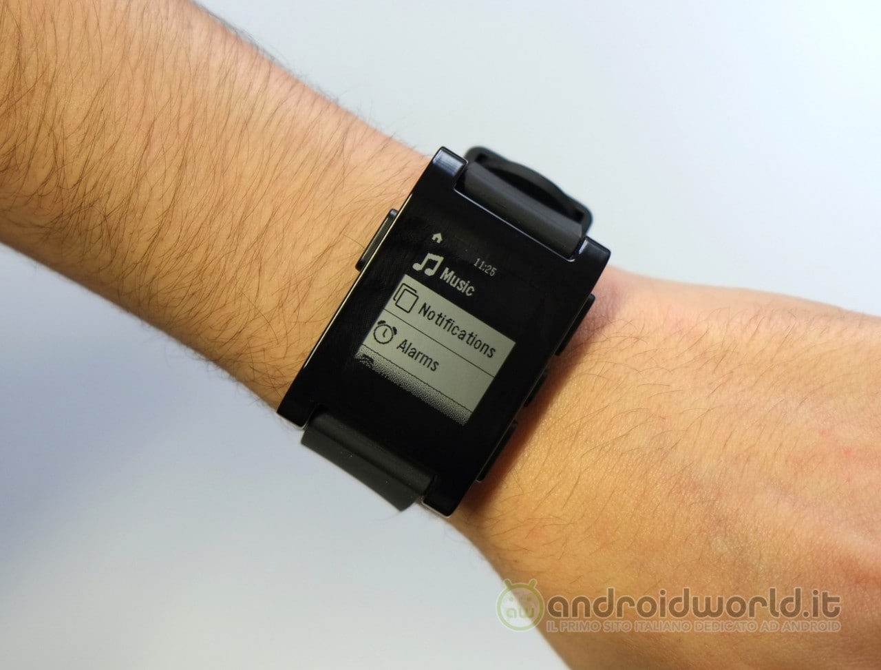 Pebble ha venduto 400.000 smartwatch nel 2013