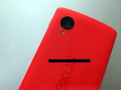 Ecco una foto di un Nexus 5 rosso: versione speciale per San Valentino?