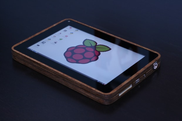 PiPad, il tablet di legno costruito con Raspberry Pi e sistema operativo Linux
