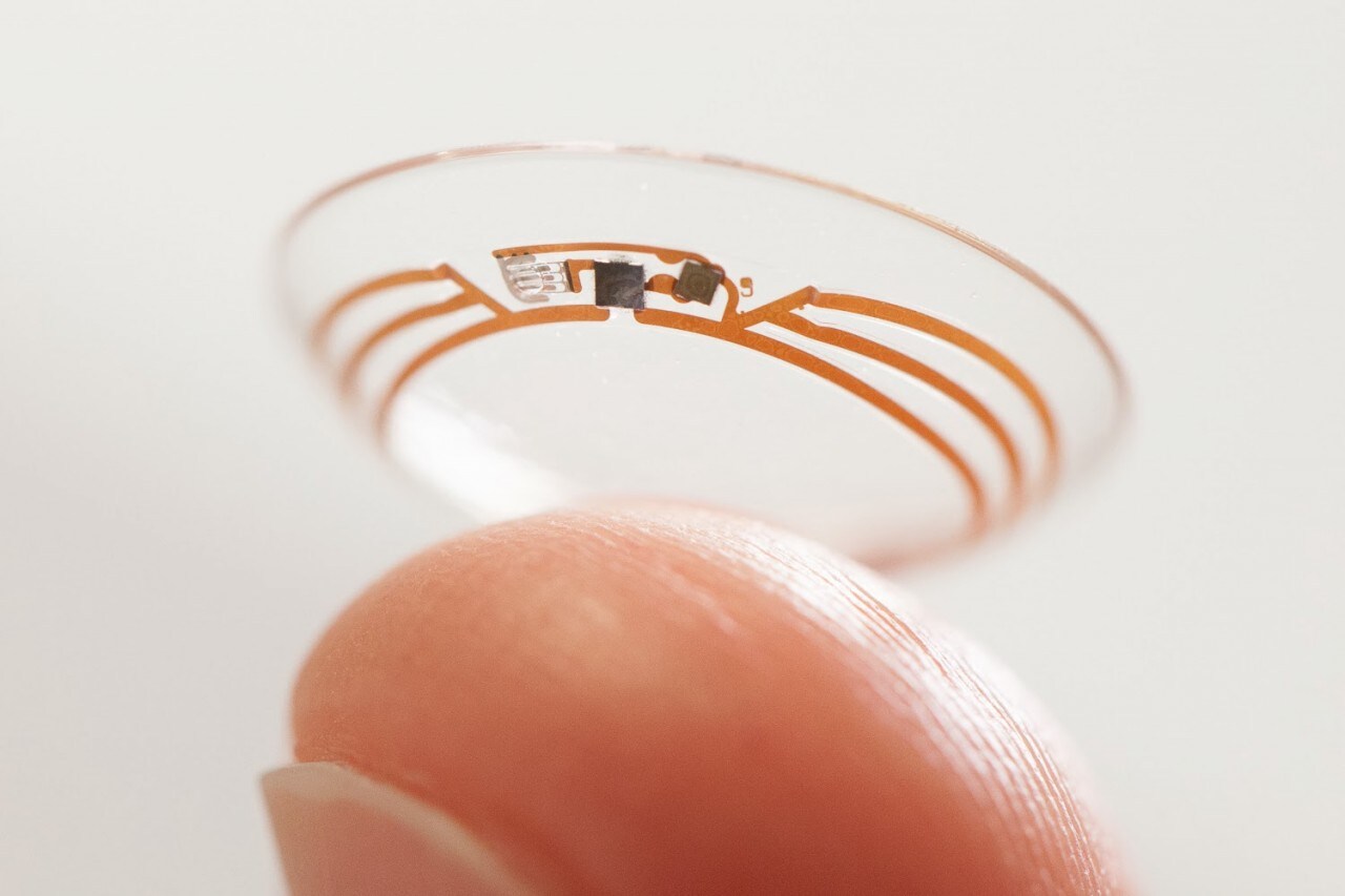 Google presenta un progetto per lenti a contatto intelligenti per diabetici