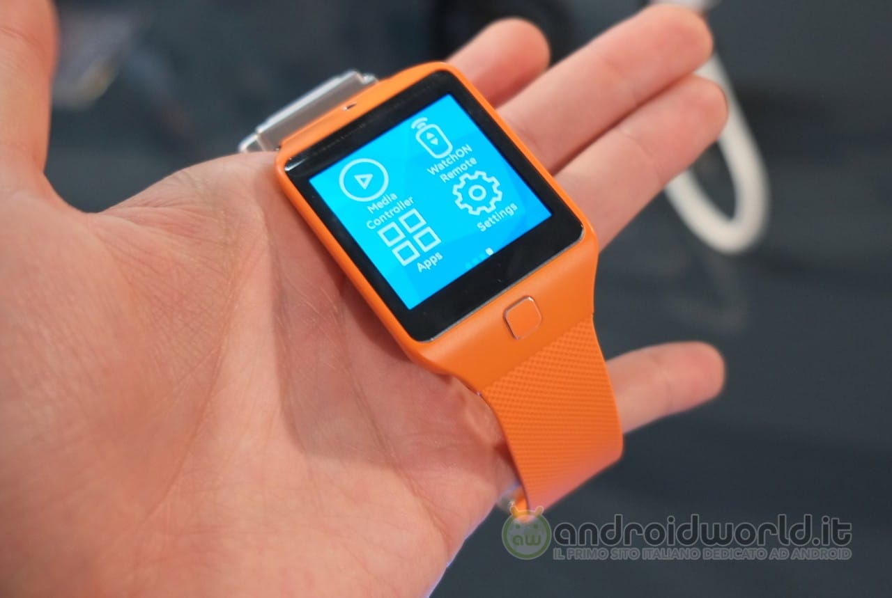 Samsung rilascia l&#039;SDK Tizen permettendo agli sviluppatori di creare app per i nuovi smartwatch Gear 2