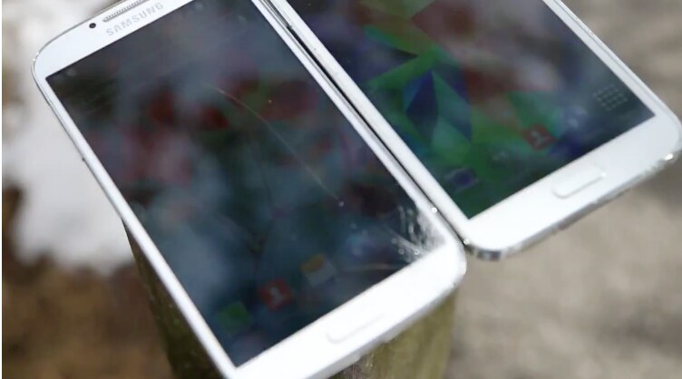 Galaxy S5 umilia Galaxy S4 nell&#039;ultimo drop test (video)