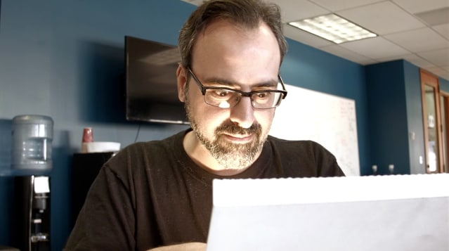 Steve Kondik fa l&#039;unboxing di OnePlus One... più o meno (video)