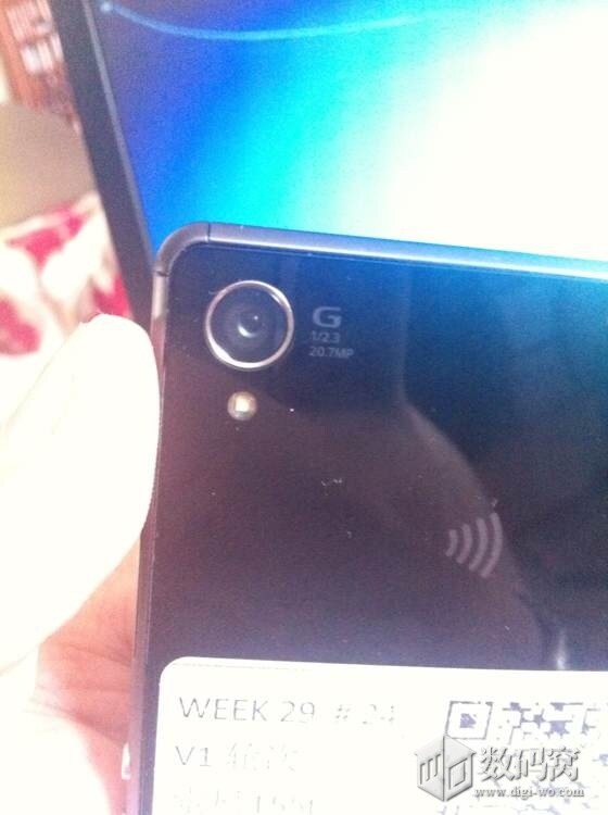 Ancora altre immagini di Sony Xperia Z3, anche a fianco del Galaxy Note (foto)