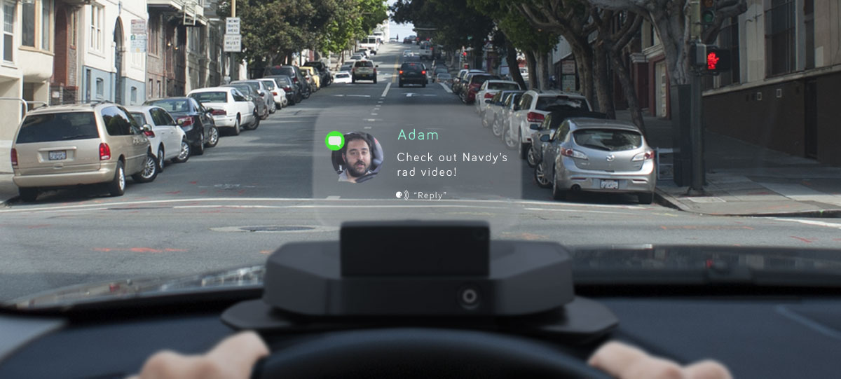 Volete un heads-up display per auto che si sincronizzi con Android? Ecco Navdy! (foto e video)