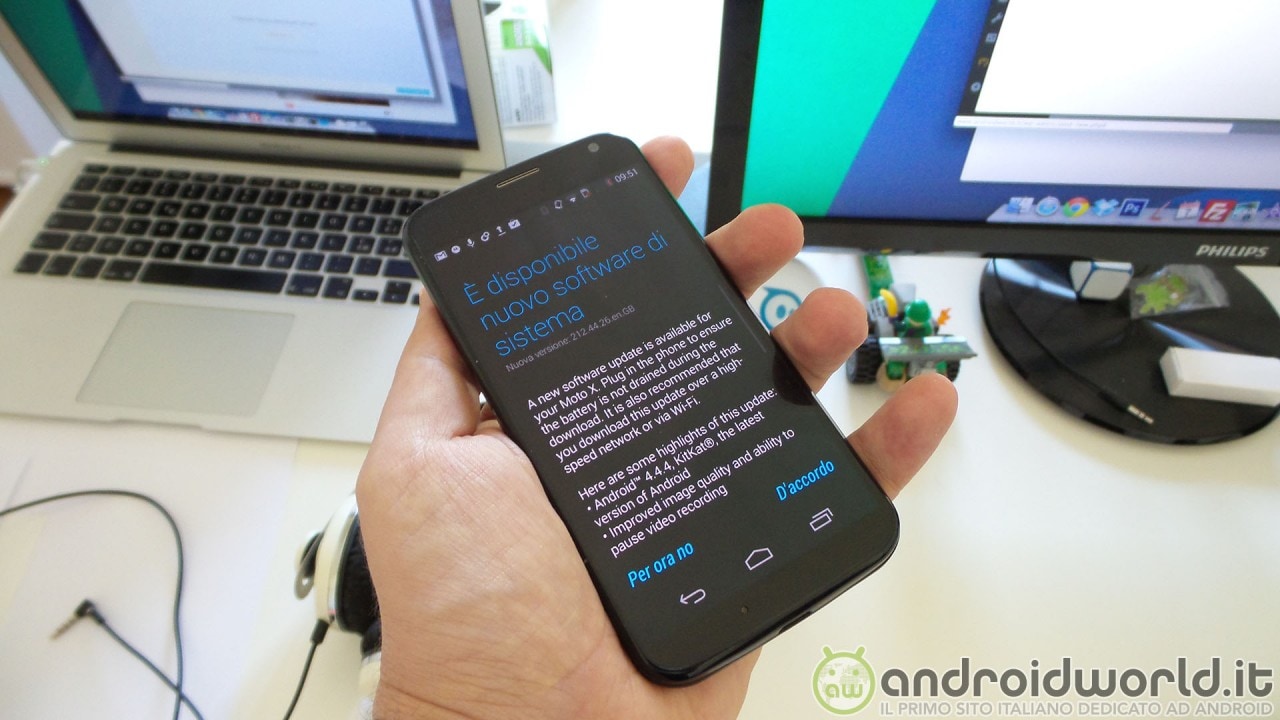 Motorola Moto X si aggiorna ad Android 4.4.4 e Galaxy Note 3 riceve un minor update