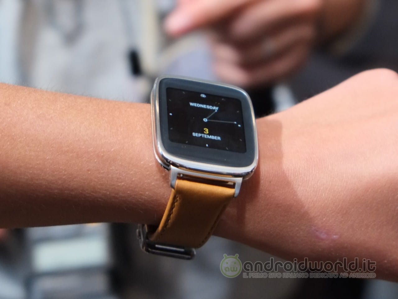ASUS realizzerà uno smartwatch senza Android Wear, per una maggiore autonomia
