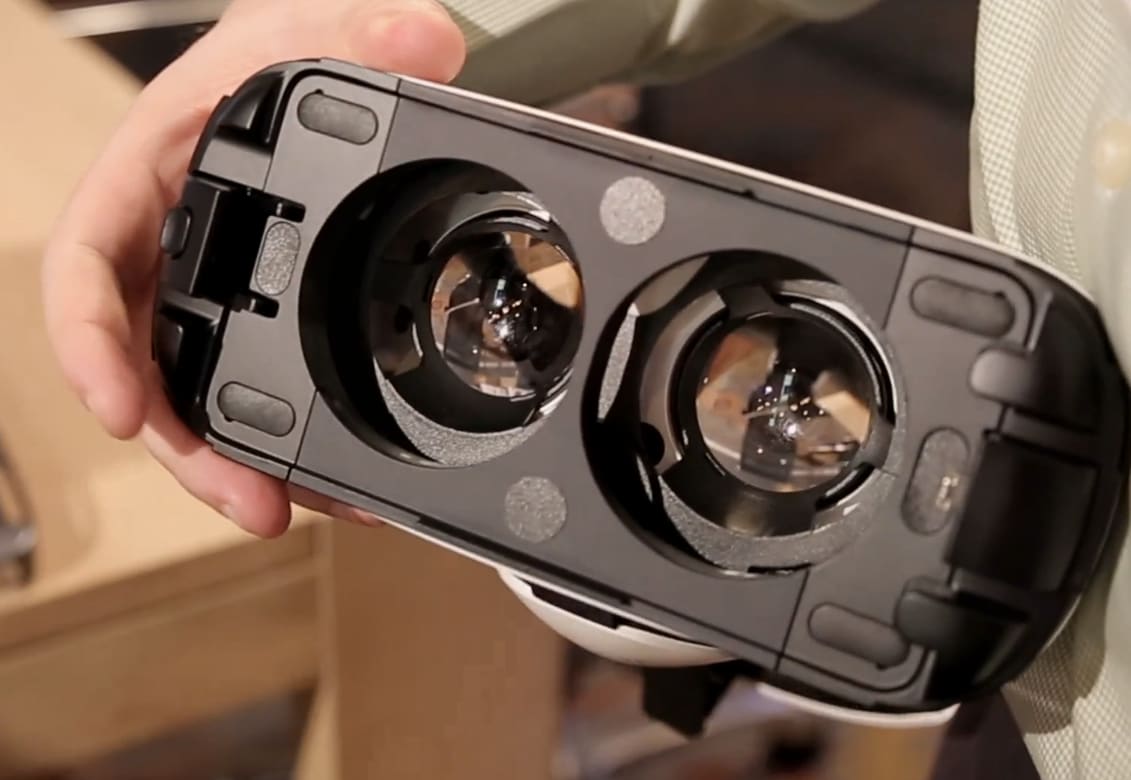 Samsung ci mostra come è Gear VR (video)