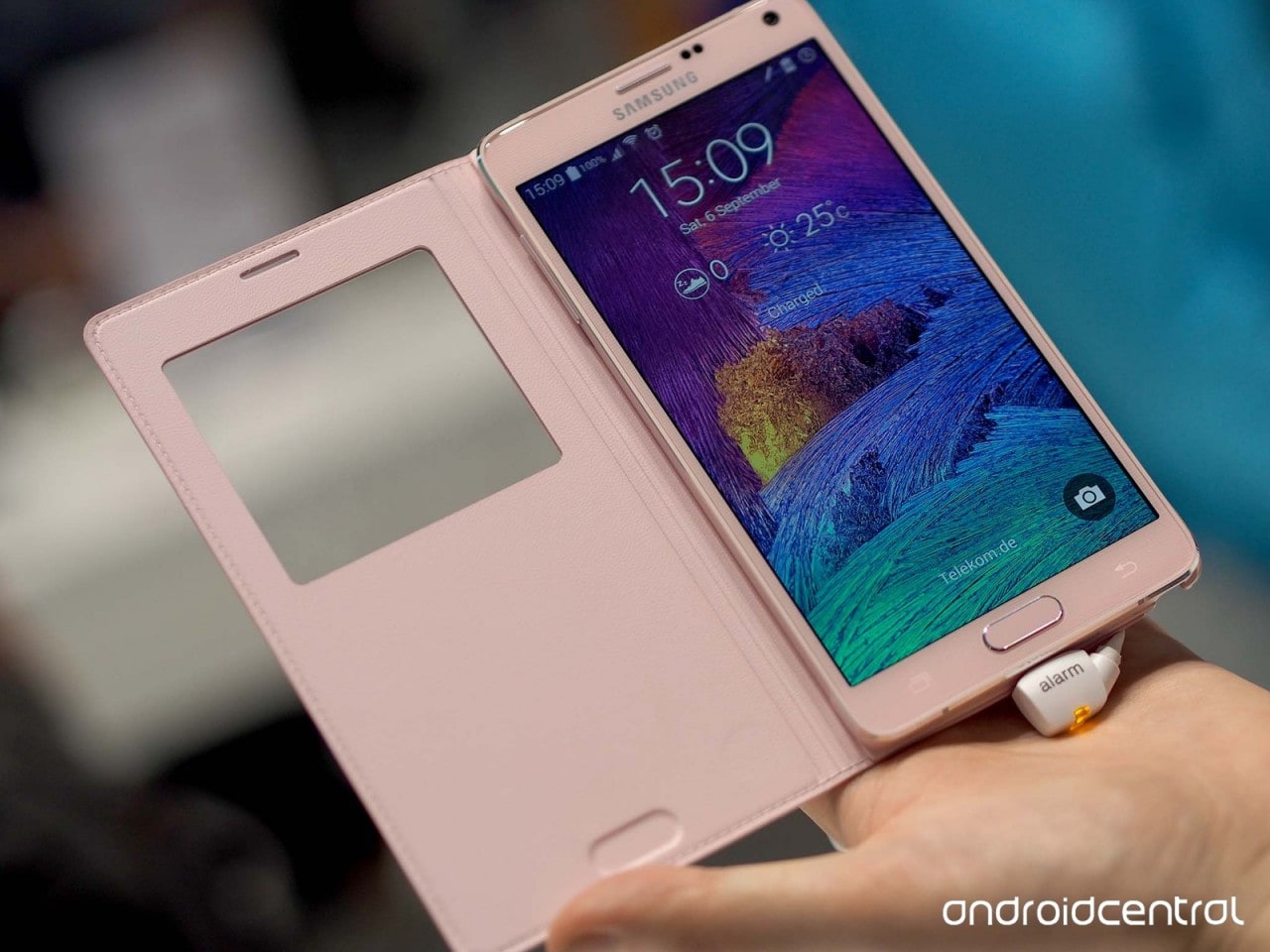 Il Galaxy Note 4 arriverà anche nella variante rosa (foto)