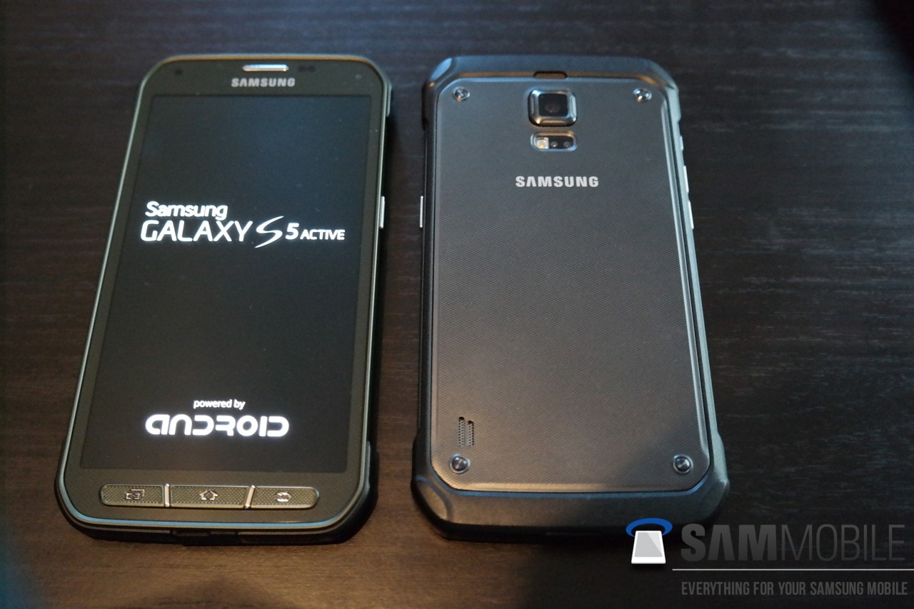 Samsung Galaxy S5 Active si prepara per l&#039;Europa con un look militare (foto)