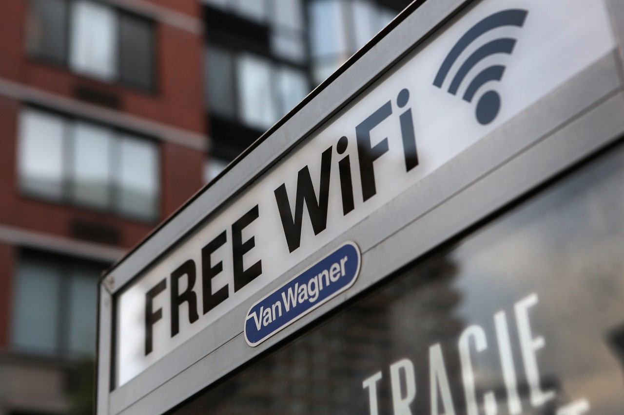 Wi-Fi gratuito nei luoghi pubblici in Italia secondo una prima proposta di legge: realtà o &quot;follia&quot;?