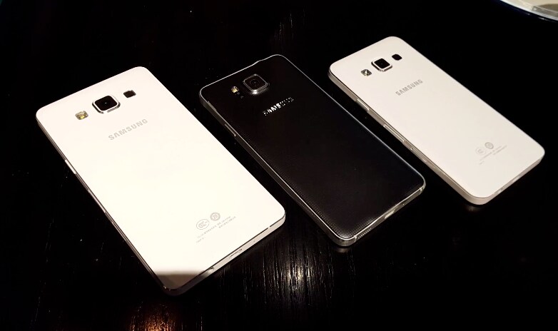Samsung Galaxy A3 e Galaxy A5 si mostrano a fianco di Galaxy Alpha (video)