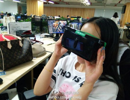 Anche Oppo sarebbe al lavoro su un visore VR da lanciare con N3