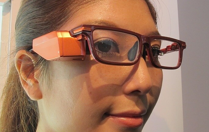 Anche Toshiba svela i suoi occhiali intelligenti (foto)