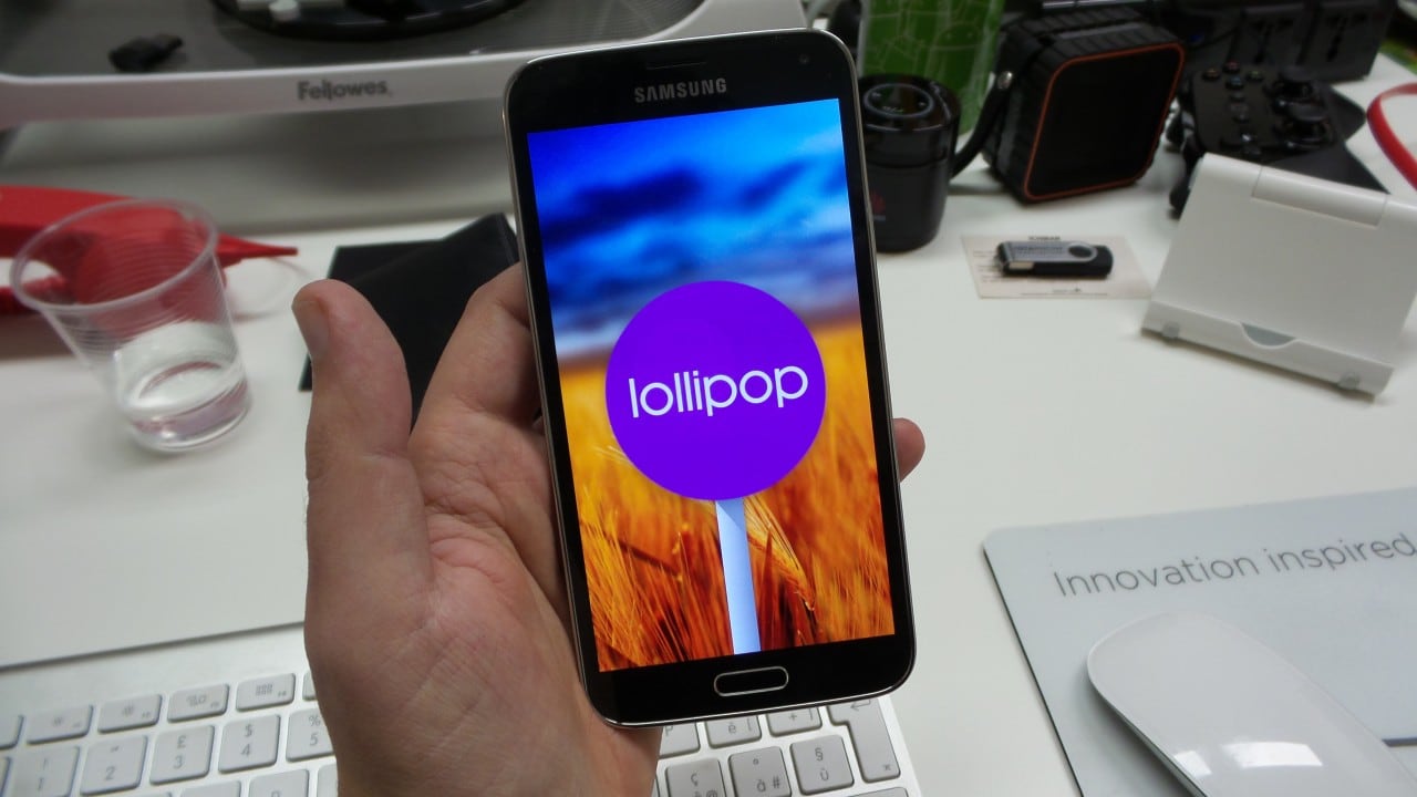 Scaricate l&#039;aggiornamento ufficiale a Lollipop per Galaxy S5 no brand!