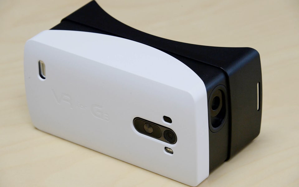 LG si butta nella realtà virtuale con un Cardboard per G3