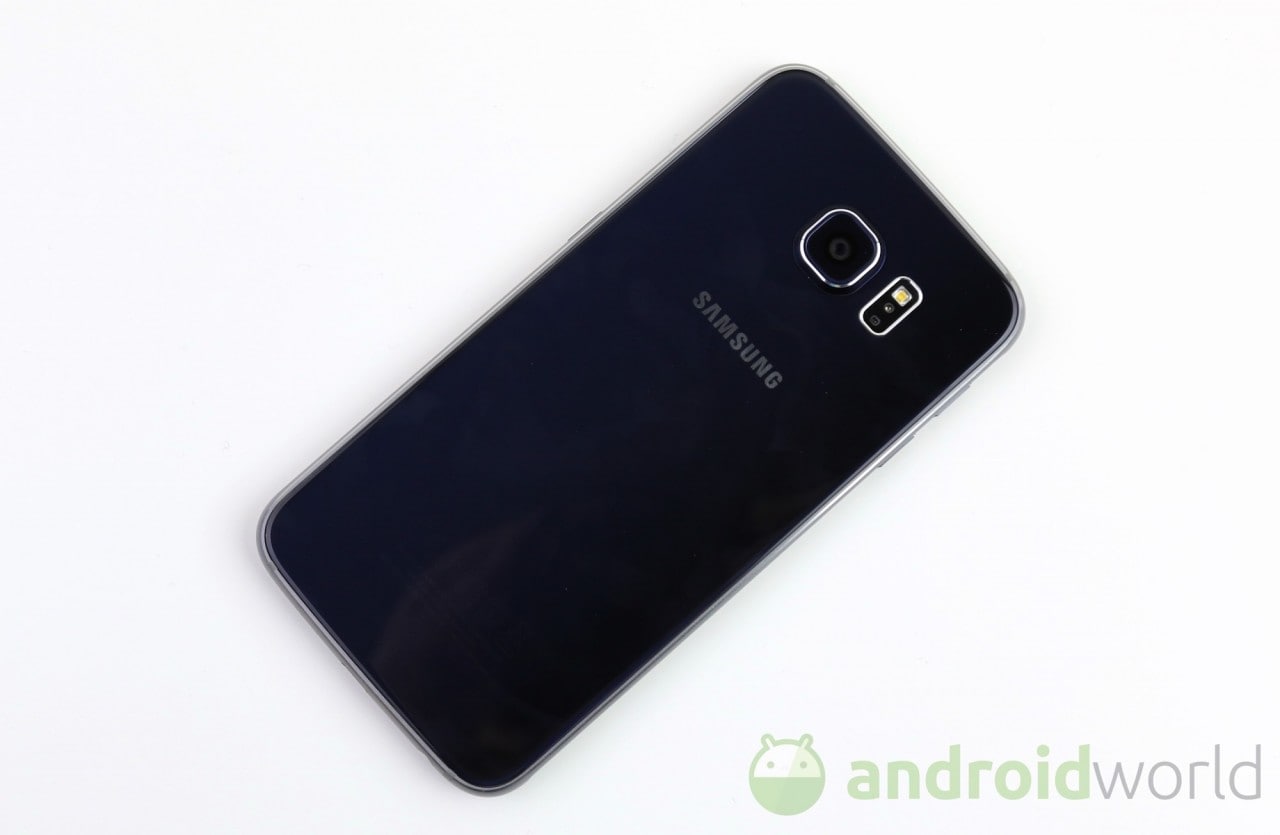 Galaxy S6 si aggiorna con l&#039;ottimizzazione delle app (foto)