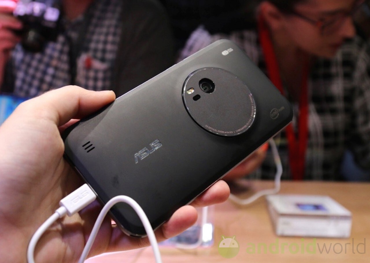 ASUS ZenFone Zoom, dopo un anno, sta per arrivare... a Taiwan! (e sfida pure iPhone 6s Plus)