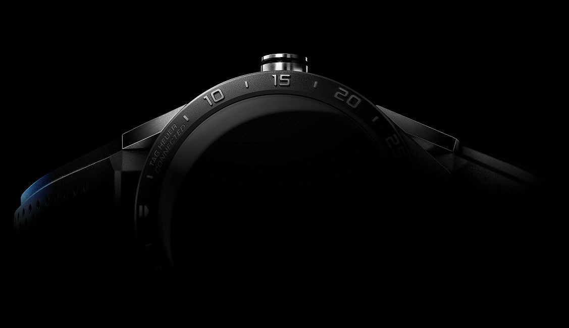 Lo smartwatch di TAG Heuer con Android Wear nella prima immagine