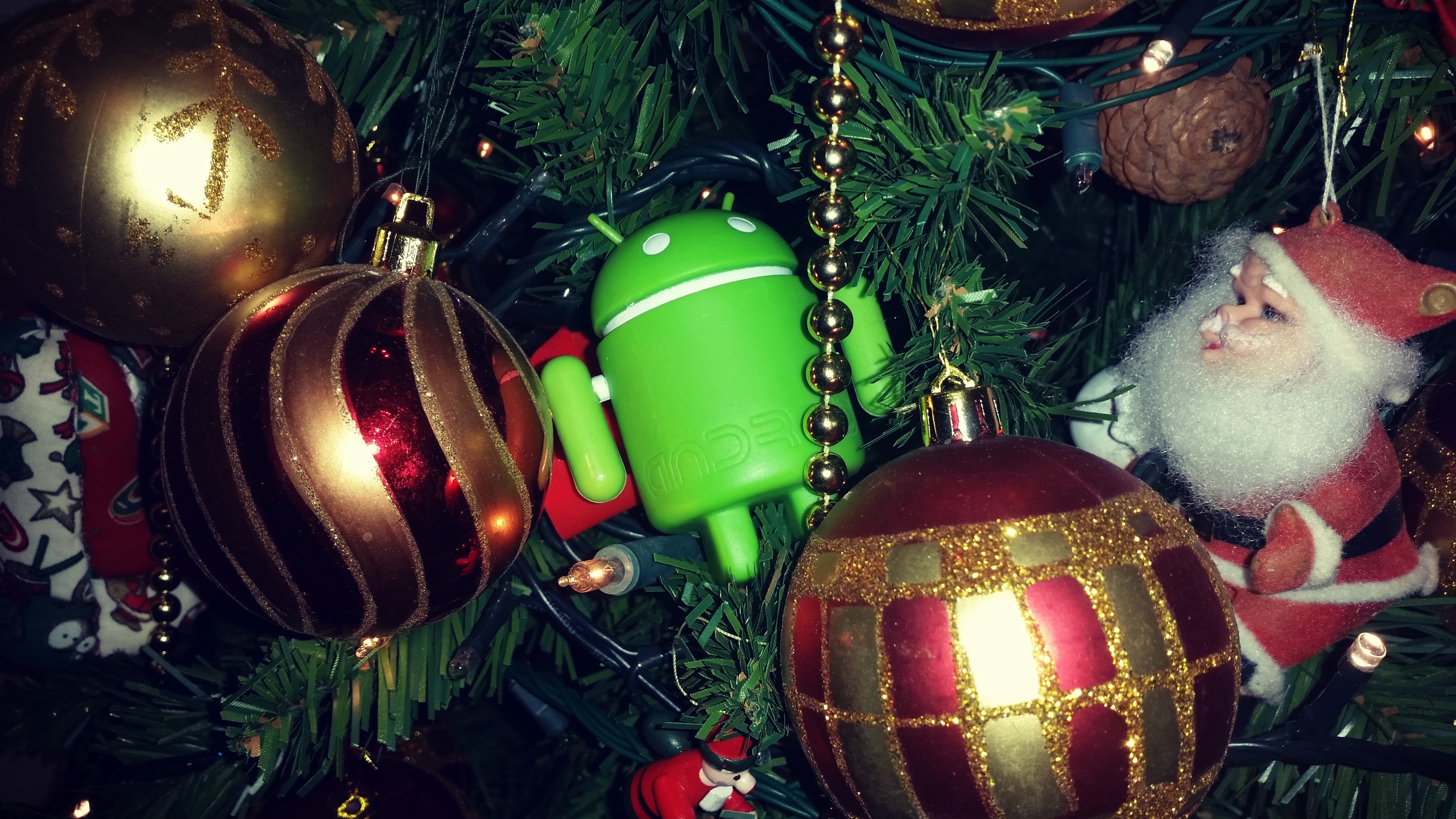 Sfondi Natalizi Telefonini.Come Preparare Il Vostro Smartphone Al Natale Androidworld