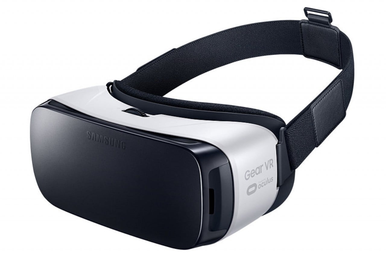 Il nuovo Samsung Gear VR da domani in Italia, ovviamente più caro del previsto (foto)