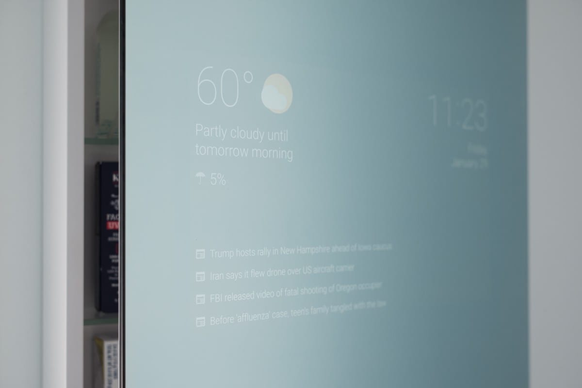 Anche un ingegnere Google si è fatto uno smart-mirror Android, e ovviamente è fighissimo! (foto)