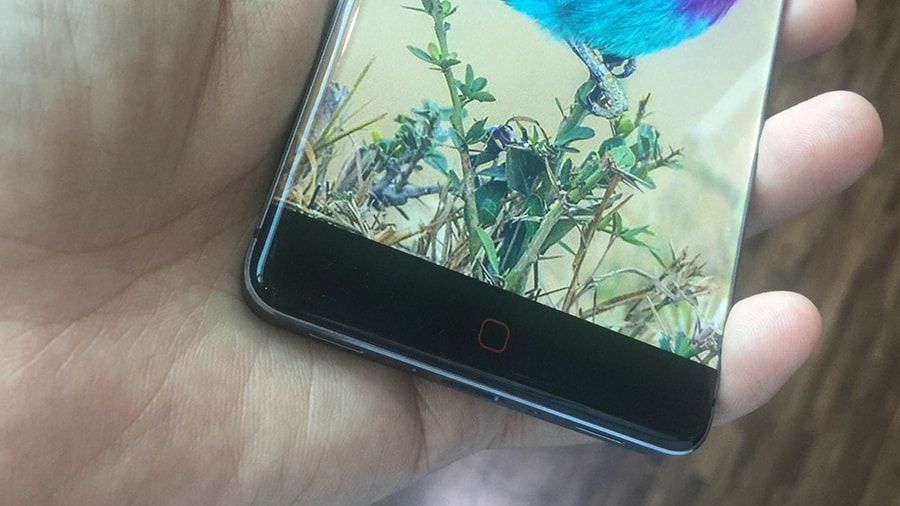 Elephone P20 sembra un altro smartphone con 6 GB di RAM e senza bordi (foto)