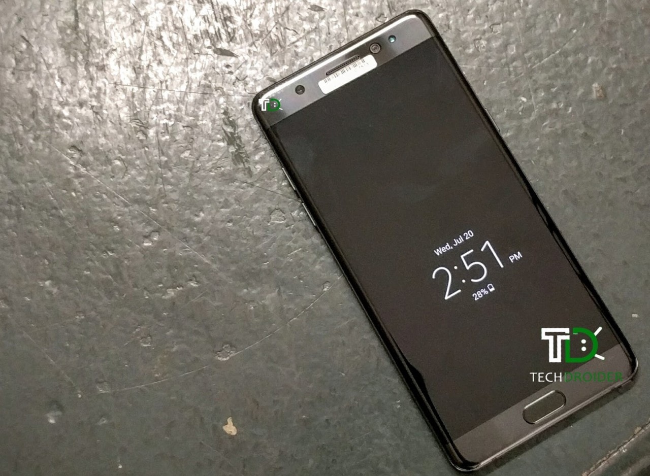 Galaxy Note 7 in nuove foto, piatto e curvo che sia