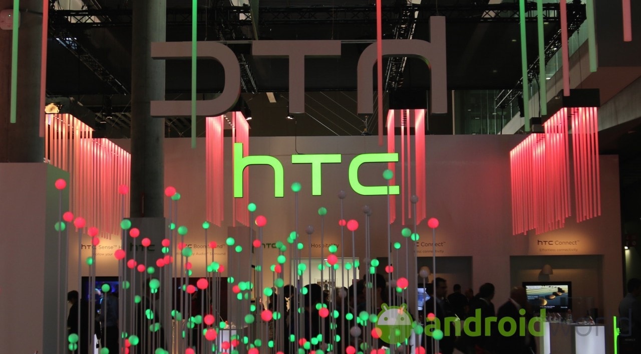 HTC 11: 5,5&#039;&#039; QHD curvo e fotocamera principale da 12 megapixel