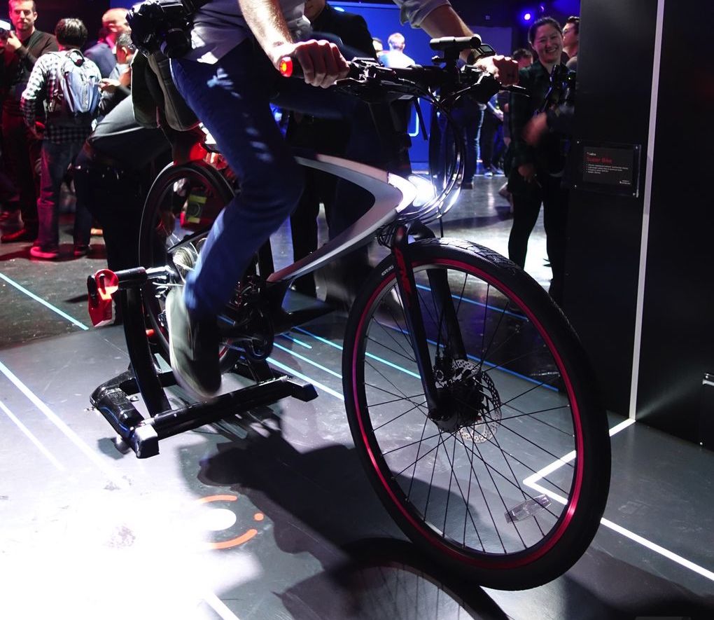 LeEco ha presentato una &quot;super bike&quot; elettrica con Android (aggiornato)