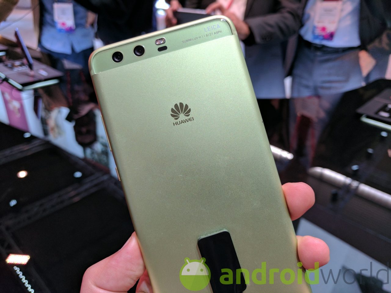 Un dirigente Huawei si scorda che P10 Plus ha 6 GB di RAM, e dice che 4 sono più che abbastanza