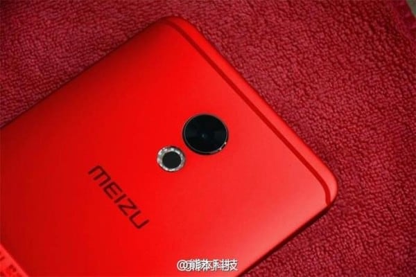 Meizu Pro 6 Plus si veste di rosso, ma solo in Cina (foto)