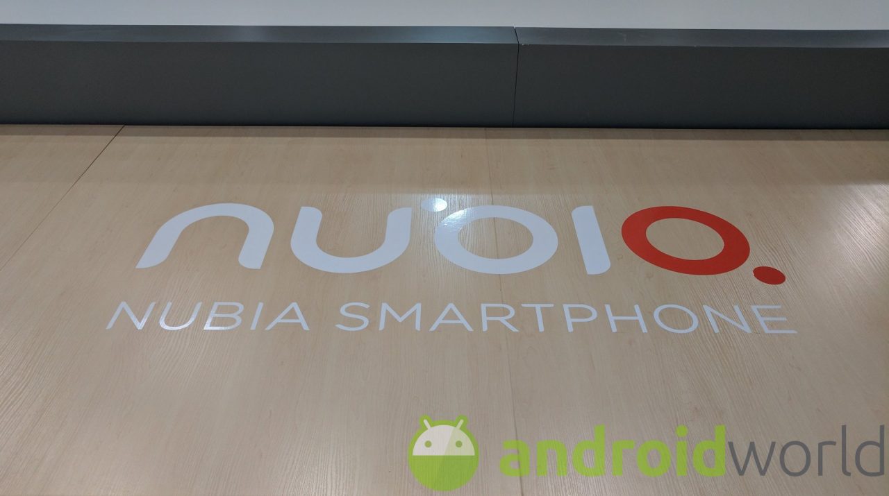 Avvistato un nuovo smartphone Nubia: una cover lo camuffa, ma il notch si vede eccome (foto)