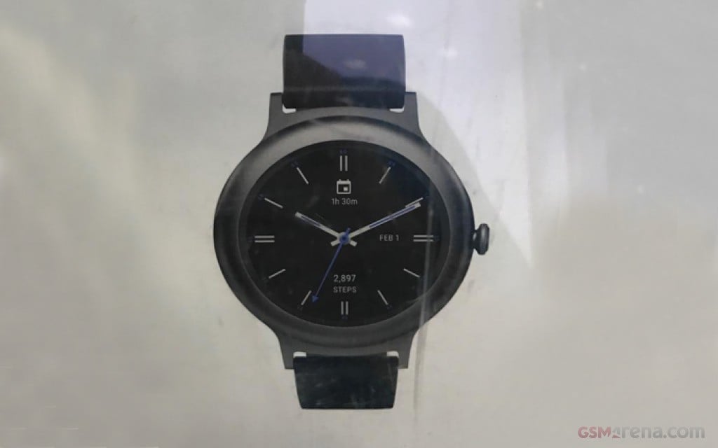 LG Watch Style si mostra dalla confezione di vendita, e non è che sembri poi tanto &quot;stiloso&quot; (foto)