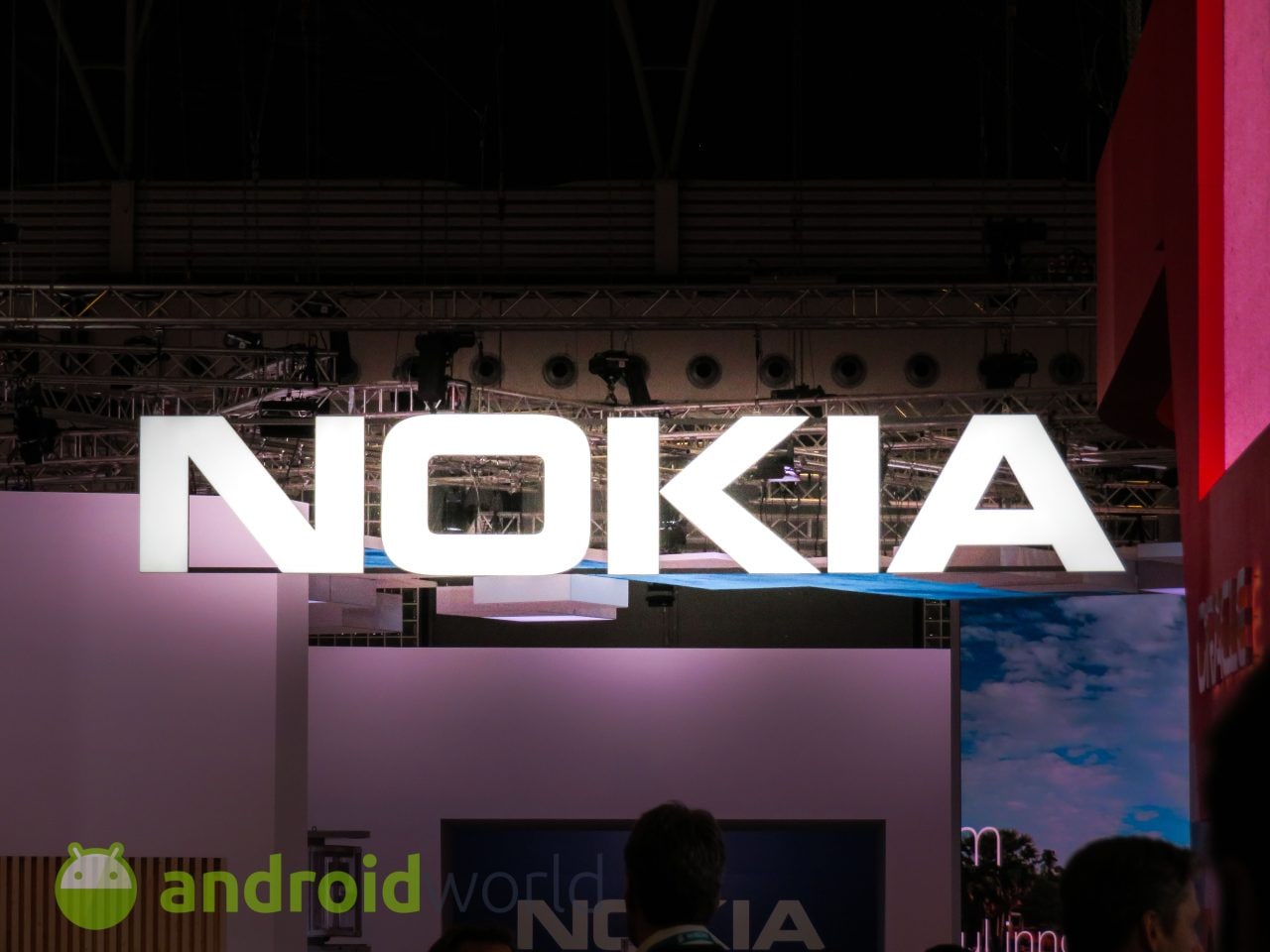 Secondo questo render, il frontale di Nokia 9 potrebbe avere molto in comune con Samsung Galaxy S8