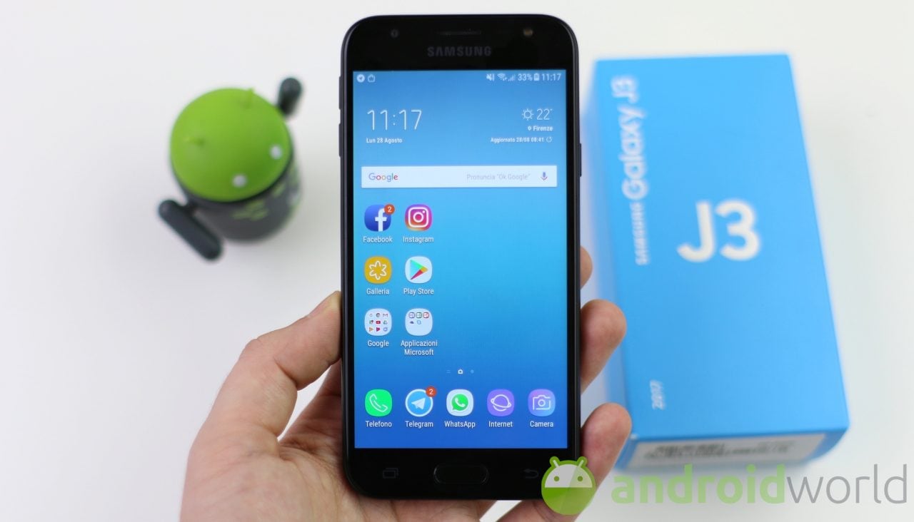 Samsung Galaxy J3 (2017) si aggiorna con le patch di novembre (foto)