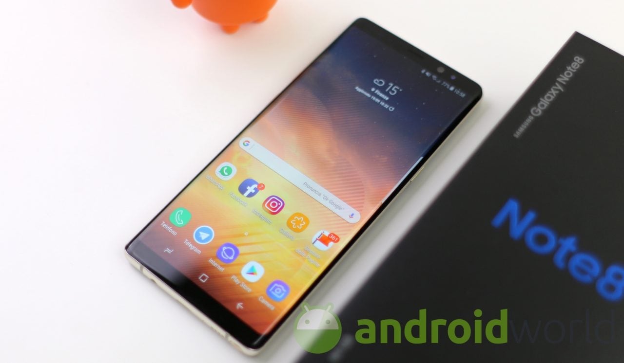 Samsung Galaxy Note 8 riceve le patch di giugno 2019 e la scansione nativa dei codici QR (aggiornato)