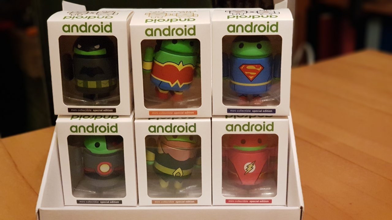 Google regala dei bellissimi ed esclusivi collezionabili Android della Justice League ai clienti Android Pay