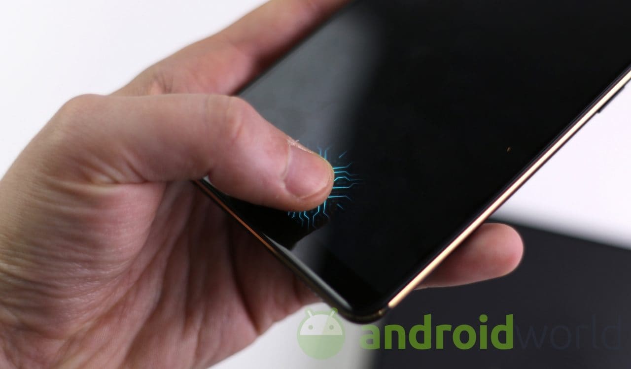 Galaxy Note 9 verso l&#039;adozione del lettore di impronte sotto al display?
