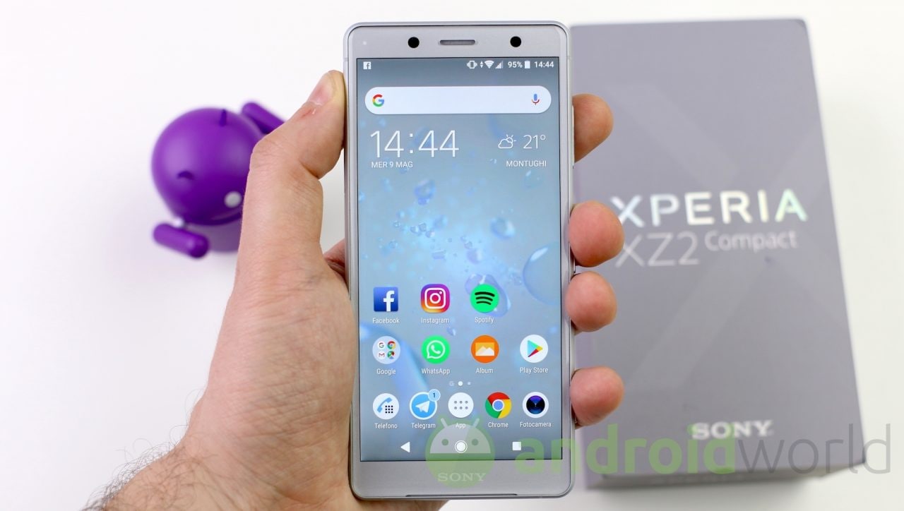 Xperia XZ2 e XZ2 Compact si aggiornano ad Android Pie in Italia (aggiornato: anche XZ2 Premium)