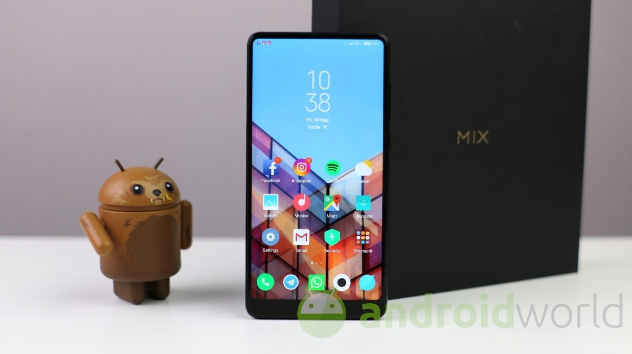 Xiaomi Mi MIX 2S non sente il peso degli anni e si aggiorna ad Android 10 in Cina