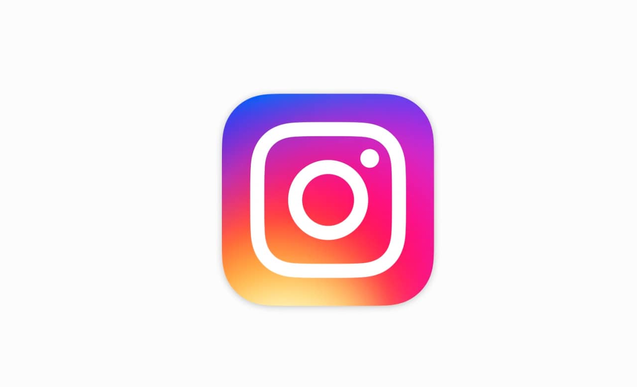 Instagram sta pensando di scambiare i pulsanti per Direct e profilo personale (foto)