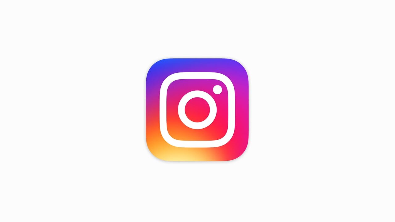 Instagram sperimenta una barra ridotta per le Storie e un nuovo pulsante per i post (foto)