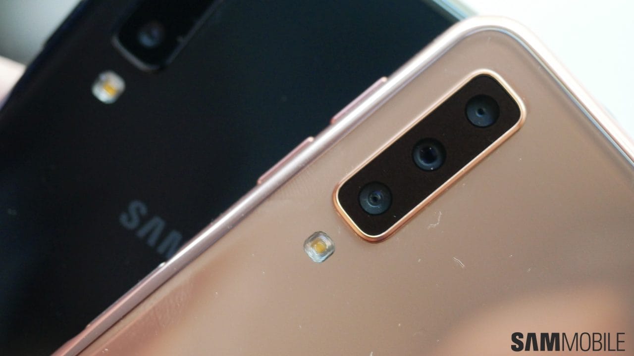 Come scatta la tripla fotocamera di Galaxy A7 (2018)? Ecco il confronto tra ottica principale e ultra-wide (foto)