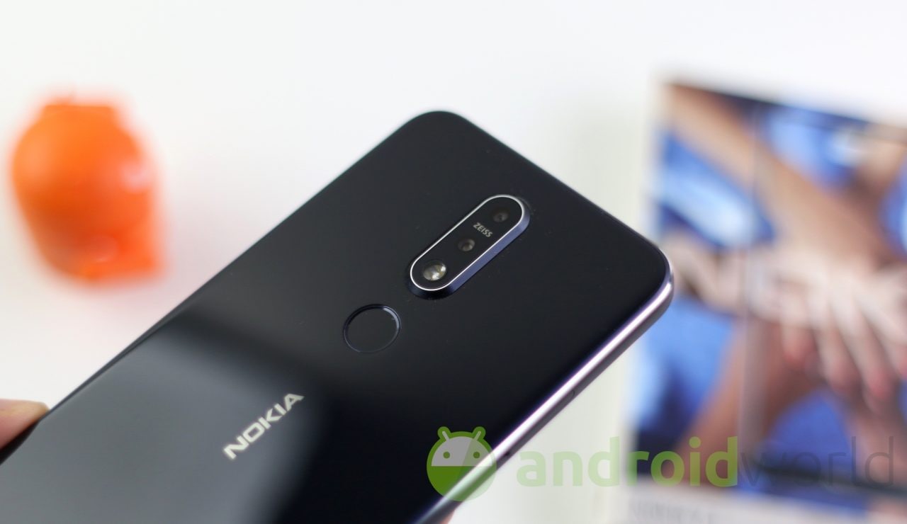 Nokia 7.1 è pronto per Android Pie: aggiornamento partito ufficialmente